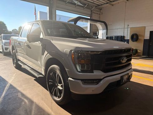 Used 2023 Ford F150 Lariat w/ Max Trailer Tow Package AWD/4WD image 3