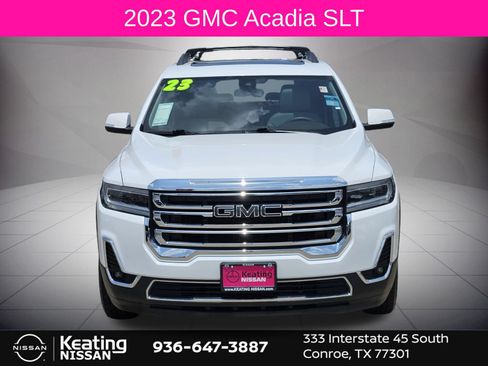 Used 2023 GMC Acadia SLT w/ Preferred Package FWD image 2
