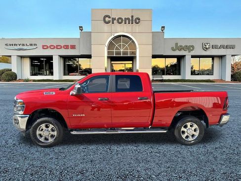 Used 2026 RAM 2500 Big Horn AWD/4WD image 6