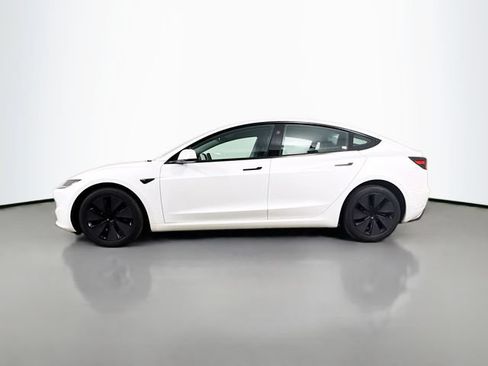 Used 2024 Tesla Model 3 Standard Range RWD image 4