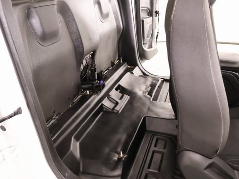 Used 2022 Chevrolet Colorado LT w/ Fleet Safety Package image 13