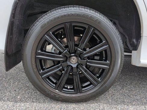 Used 2021 Lexus LX 570 4WD w/ Inspiration Series #2 image 11