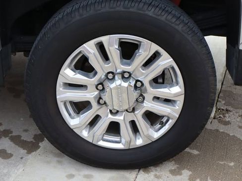 Used 2023 GMC Sierra 2500 Denali w/ Denali Ultimate Package AWD/4WD image 30