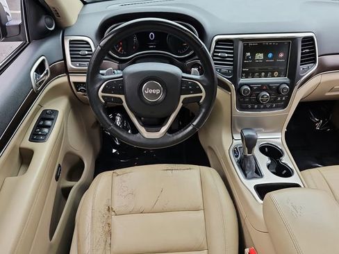 Used 2017 Jeep Grand Cherokee Limited image 12