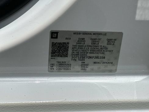 Certified 2019 GMC Sierra 2500 Denali w/ Duramax Plus Package AWD/4WD image 34