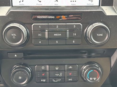 Used 2016 Ford F150 XLT w/ Equipment Group 302A Luxury image 29