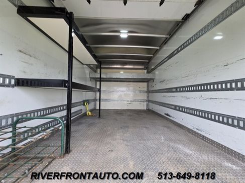 Used 2021 Chevrolet Express 3500 w/ Driver Convenience Package RWD image 4