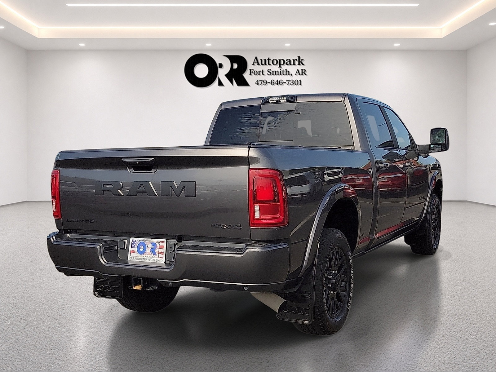 Used 2025 RAM 2500 Limited AWD/4WD image 5