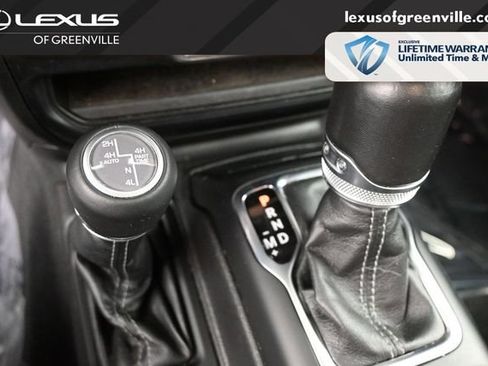 Used 2024 Jeep Wrangler Unlimited Sahara w/ Technology Group AWD/4WD image 15
