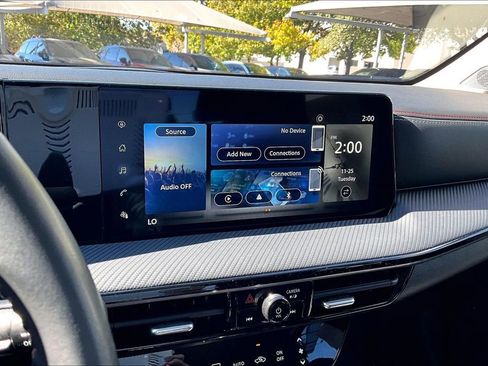 Used 2025 Nissan Kicks SR image 45