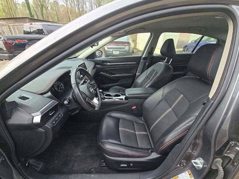 Used 2024 Nissan Altima 2.5 SR image 5