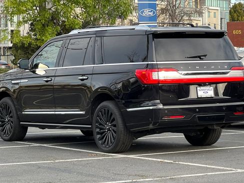 Used 2019 Lincoln Navigator L Reserve image 6