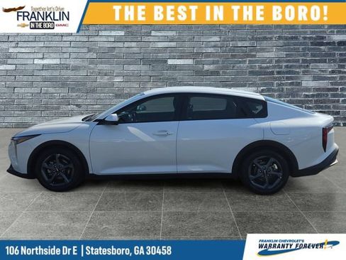 Used 2025 Kia K4 FWD image 2