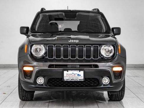 Used 2019 Jeep Renegade Latitude w/ Popular Equipment Group image 3