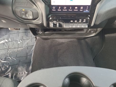 New 2026 RAM 2500 Tradesman image 25