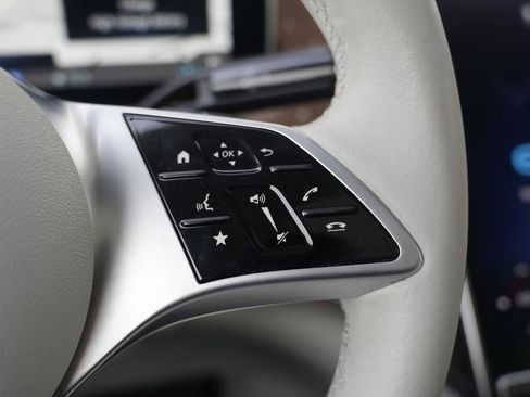 Used 2023 Mercedes-Benz EQE 500 4MATIC SUV image 48