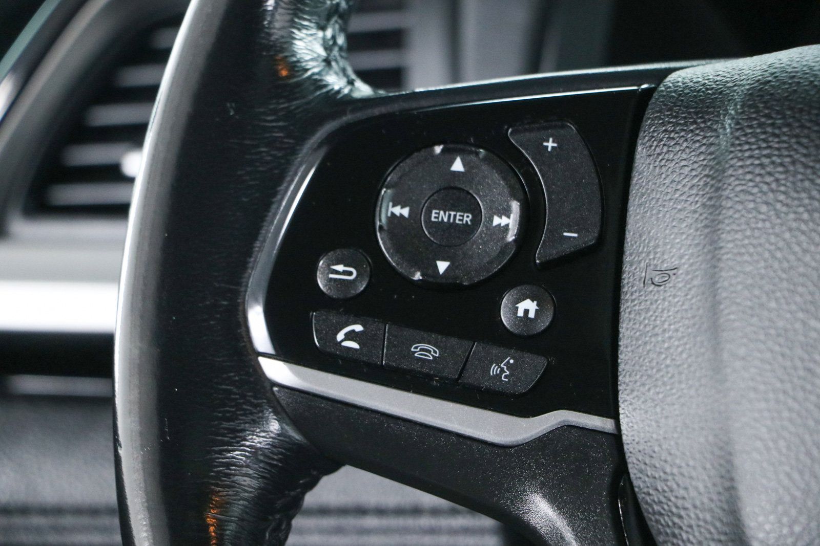 Used 2023 Honda Odyssey Touring image 13