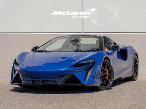 New 2026 McLaren Artura Spider image 2