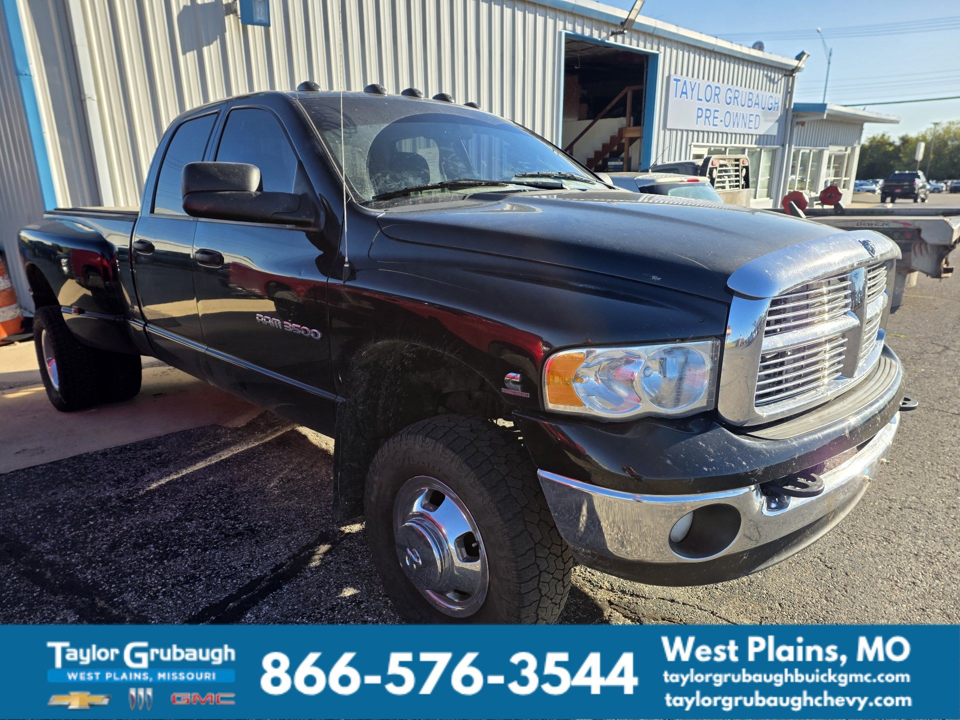 Used 2004 Dodge Ram 3500 Truck SLT w/ Trailer Tow Group AWD/4WD image 1
