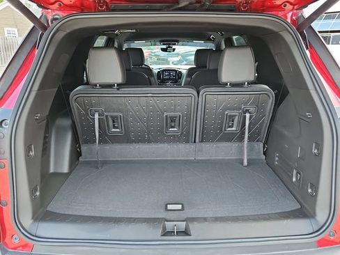 Used 2024 Chevrolet Traverse RS FWD image 27