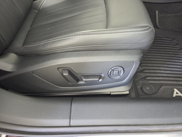 Used 2023 Audi A6 Premium Plus w/ Premium Plus Package AWD/4WD image 30
