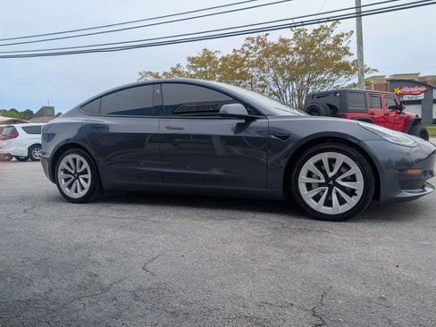 Used 2021 Tesla Model 3 Long Range image 4