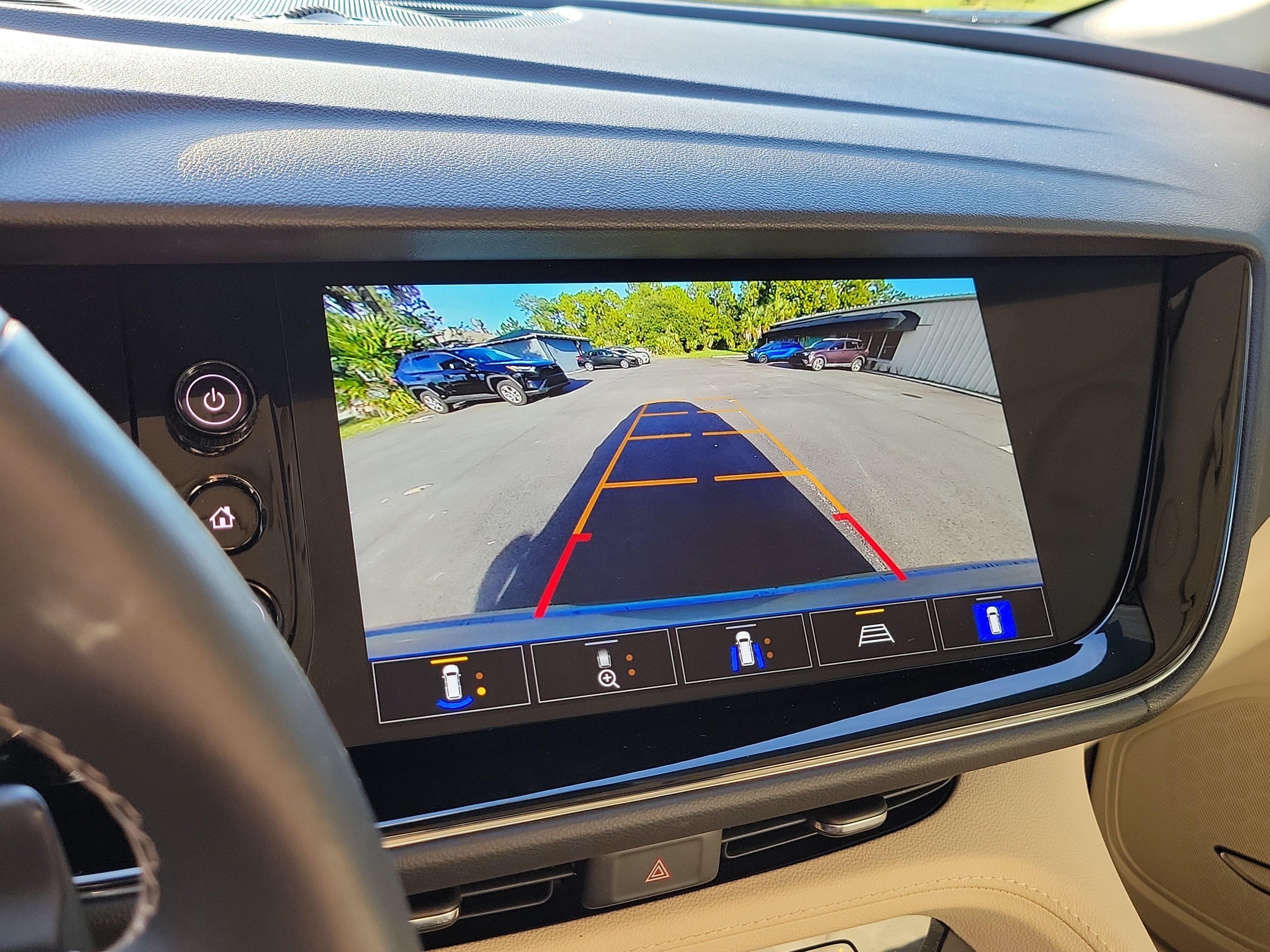 Used 2023 Buick Envision Avenir FWD image 35