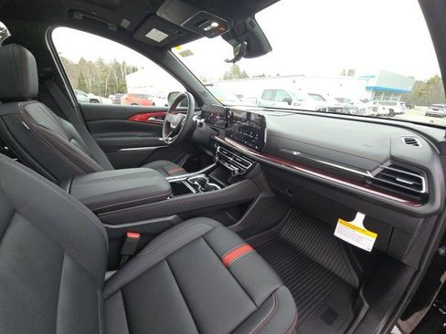 New 2026 Chevrolet Traverse RS w/ LPO, Floor Liner Package image 33