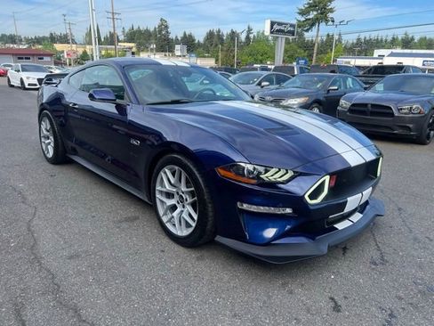 Used 2018 Ford Mustang GT Premium w/ GT Performance Package RWD image 7