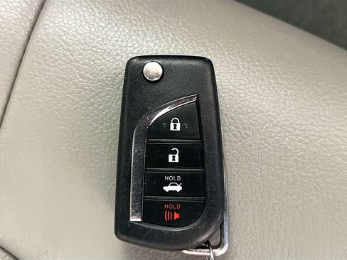 Used 2023 Toyota Camry SE image 35