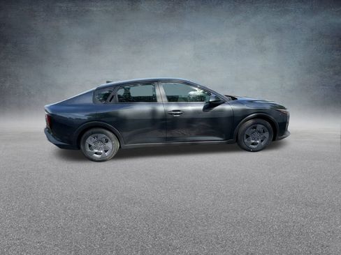 Used 2025 Kia K4 LX image 27