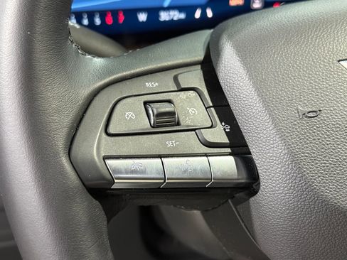 Certified 2025 Cadillac XT4 Premium Luxury image 14