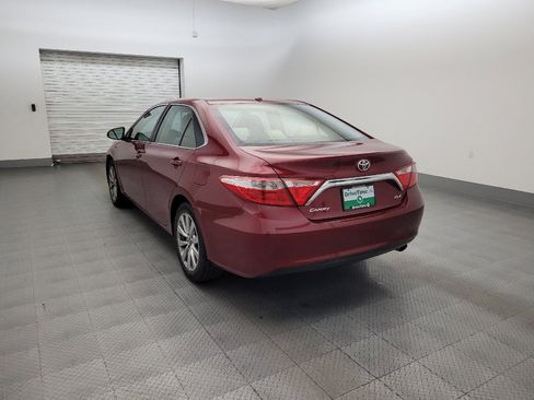 Used 2016 Toyota Camry XLE w/ Convenience Package FWD image 5