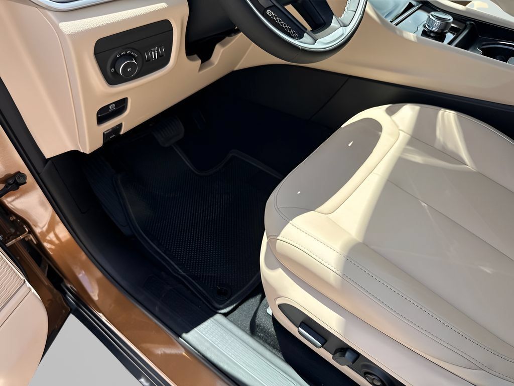 New 2026 Jeep Grand Cherokee Limited RWD image 20