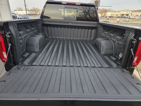 Used 2023 GMC Sierra 1500 SLT w/ SLT Premium Package image 10