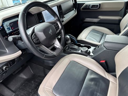 Certified 2023 Ford Bronco Wildtrak AWD/4WD image 10