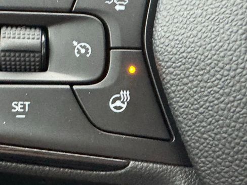 Used 2024 Chevrolet Trax RS w/ Driver Confidence Package image 20