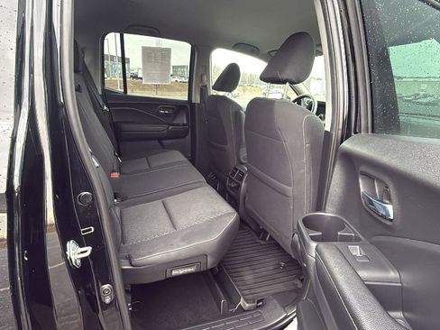 Used 2018 Honda Ridgeline Sport image 21