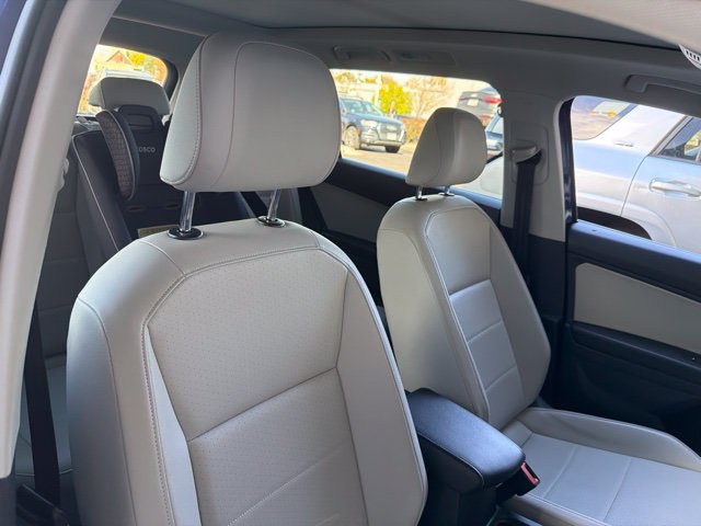Used 2021 Volkswagen Tiguan SEL w/ 2-Row Tiguan MDO Package AWD/4WD image 10