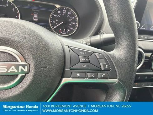 Used 2024 Nissan Sentra SV FWD image 17
