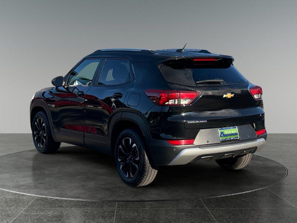 Used 2022 Chevrolet TrailBlazer LT w/ Convenience Package FWD image 8