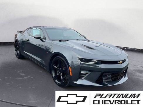 Used 2017 Chevrolet Camaro SS image 1