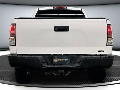 Used 2010 Toyota Tundra 4x4 CrewMax image 5