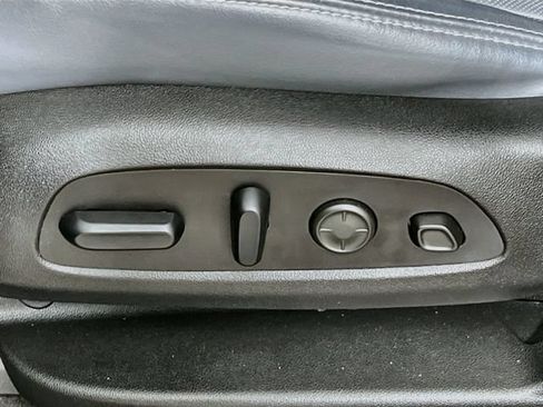 Used 2020 Buick Enclave Premium w/ Sun and Sites Package AWD/4WD image 11
