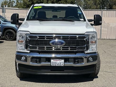 Used 2024 Ford F250 XLT AWD/4WD image 2