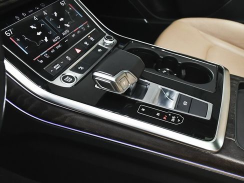 Used 2021 Audi Q8 Premium Plus w/ Premium Plus Package image 58