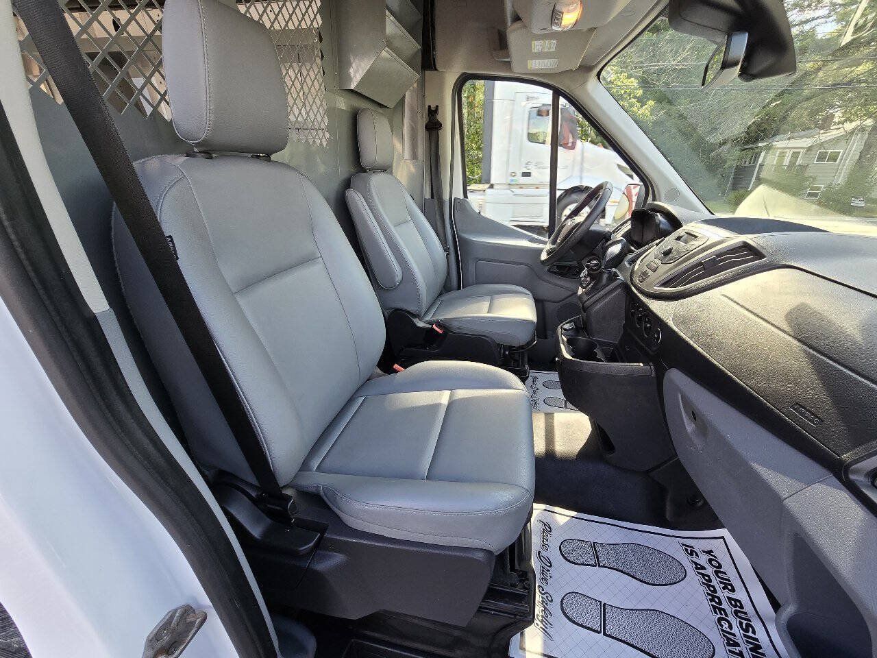 Used 2018 Ford Transit 250 148 Medium Roof RWD image 20