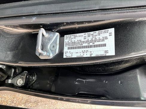 Used 2016 Ford Escape SE image 6