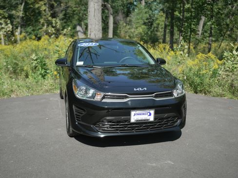 Used 2023 Kia Rio S image 2