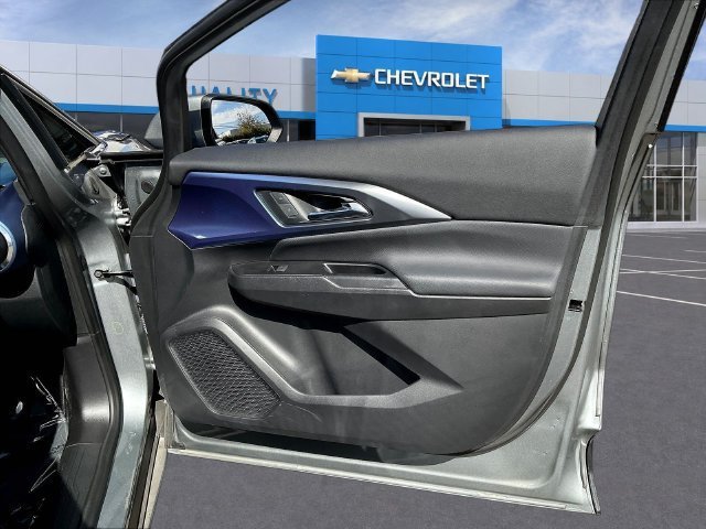 Certified 2024 Chevrolet Equinox EV LT w/ LPO, Active Package FWD image 30